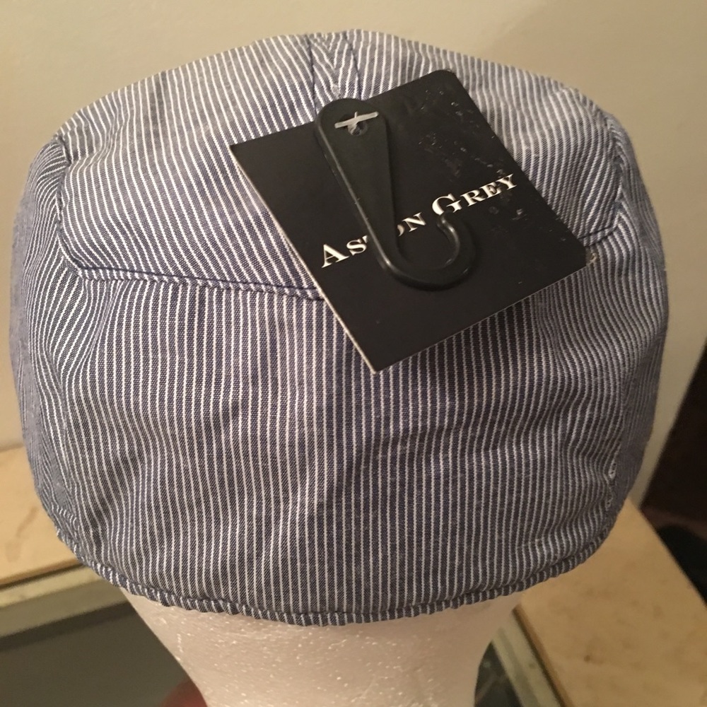 Hat - Picture 3 of 4